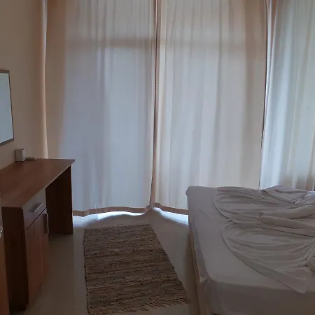 Lägenhet Vip In Garden