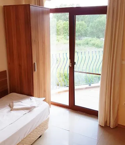 Vip In Garden Appartement Sozopol